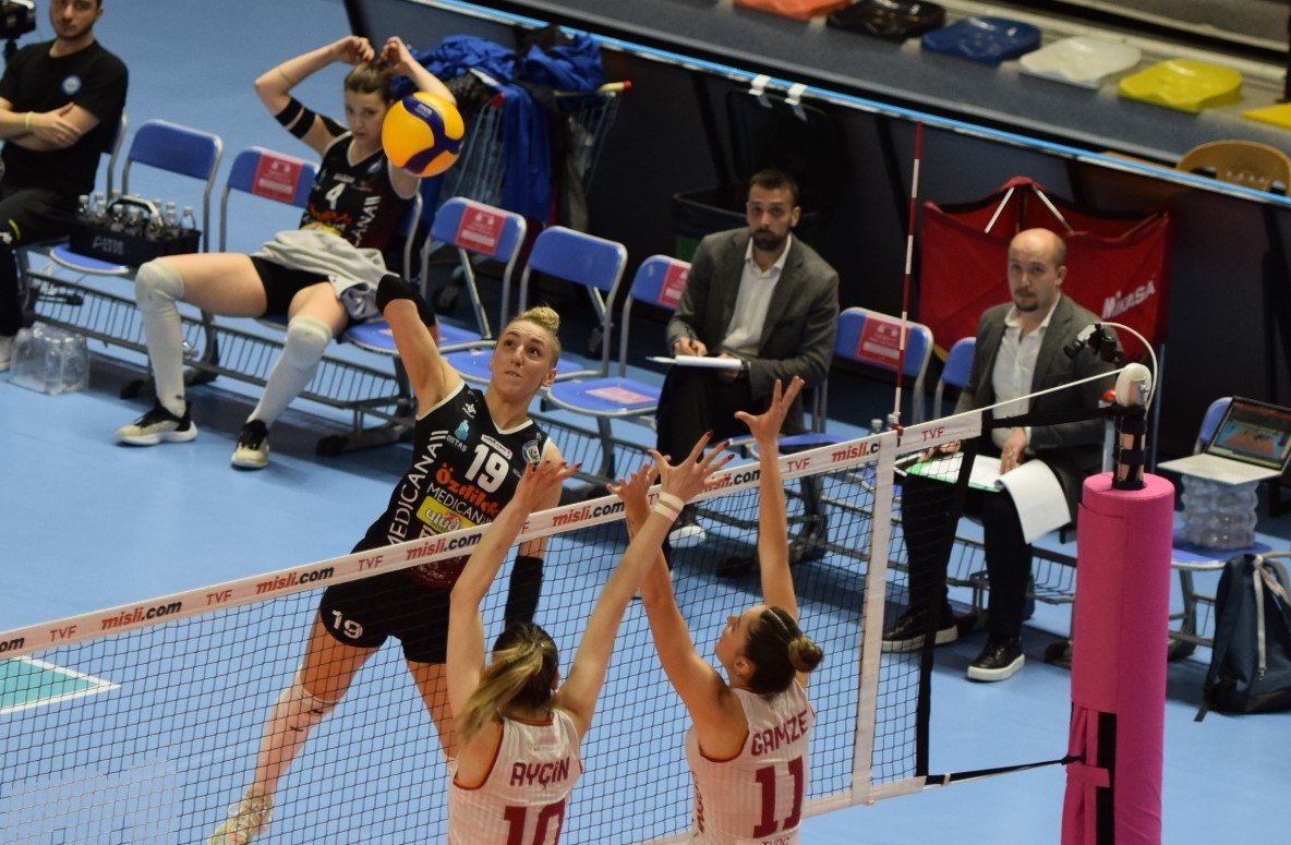 Nilüfer’in sultanları Avrupa’ya bir adım daha yaklaştı