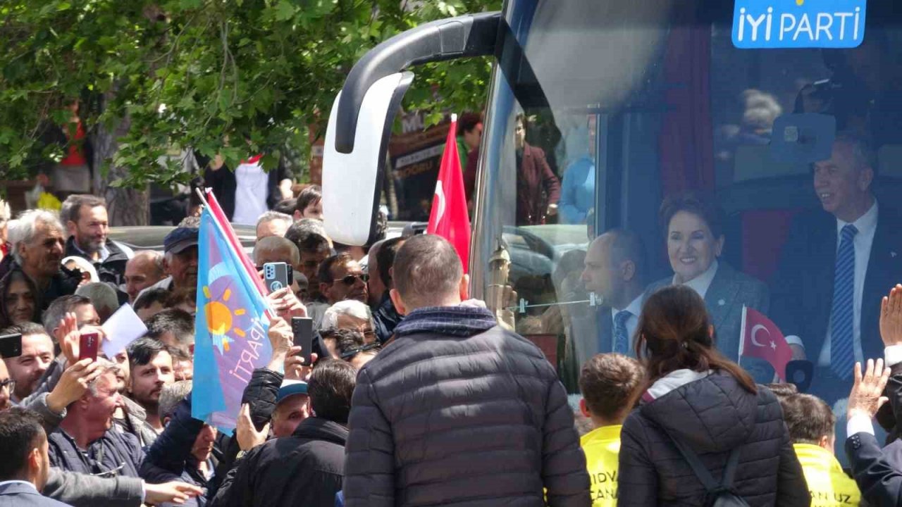 İYİ Parti Genel Başkanı Akşener, Çanakkale’de vatandaşlara seslendi