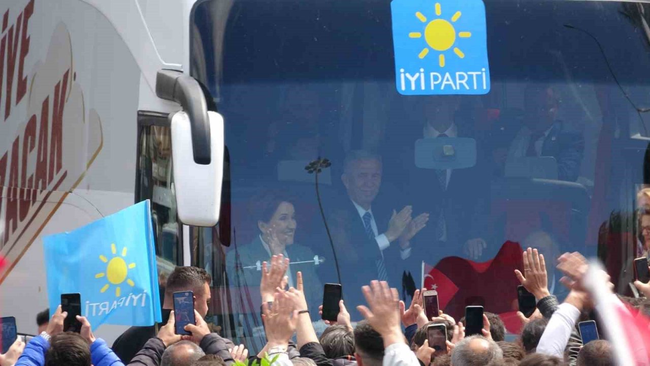 İYİ Parti Genel Başkanı Akşener, Çanakkale’de vatandaşlara seslendi