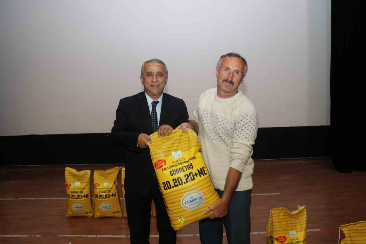 Örtü altı sebzeye gübre desteği