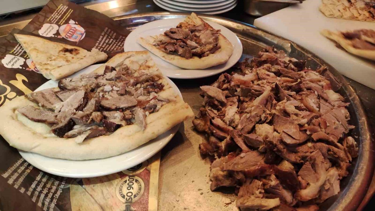 Adana’da büryana ilgi arttı