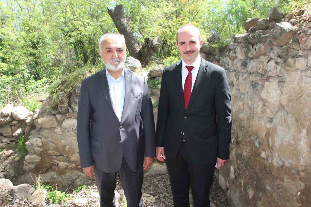 Tabduk Emre’nin türbesinin İnhisar’da olduğu tescillendi