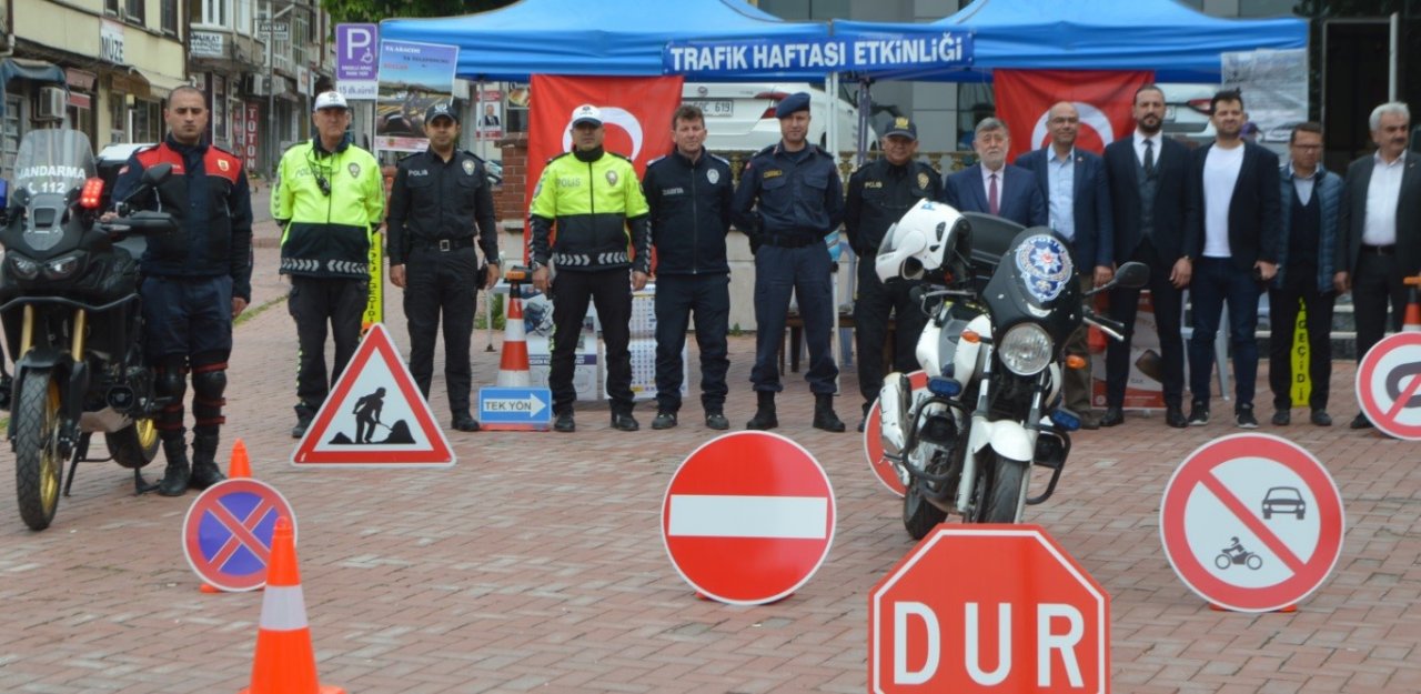 Tavşanlı’da trafik haftası çeşitli etkinliklerle devam ediyor