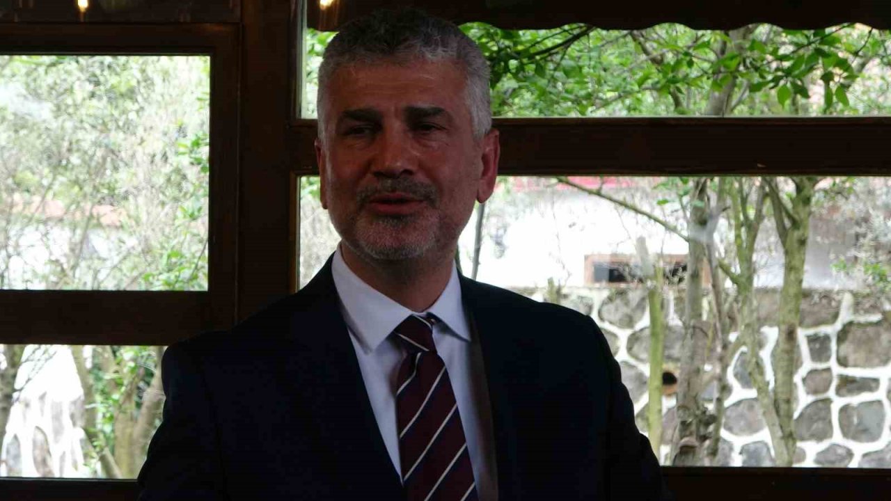 Nihat Özdemir: "Trabzonspor alnının akıyla şampiyonluğu kazandı"