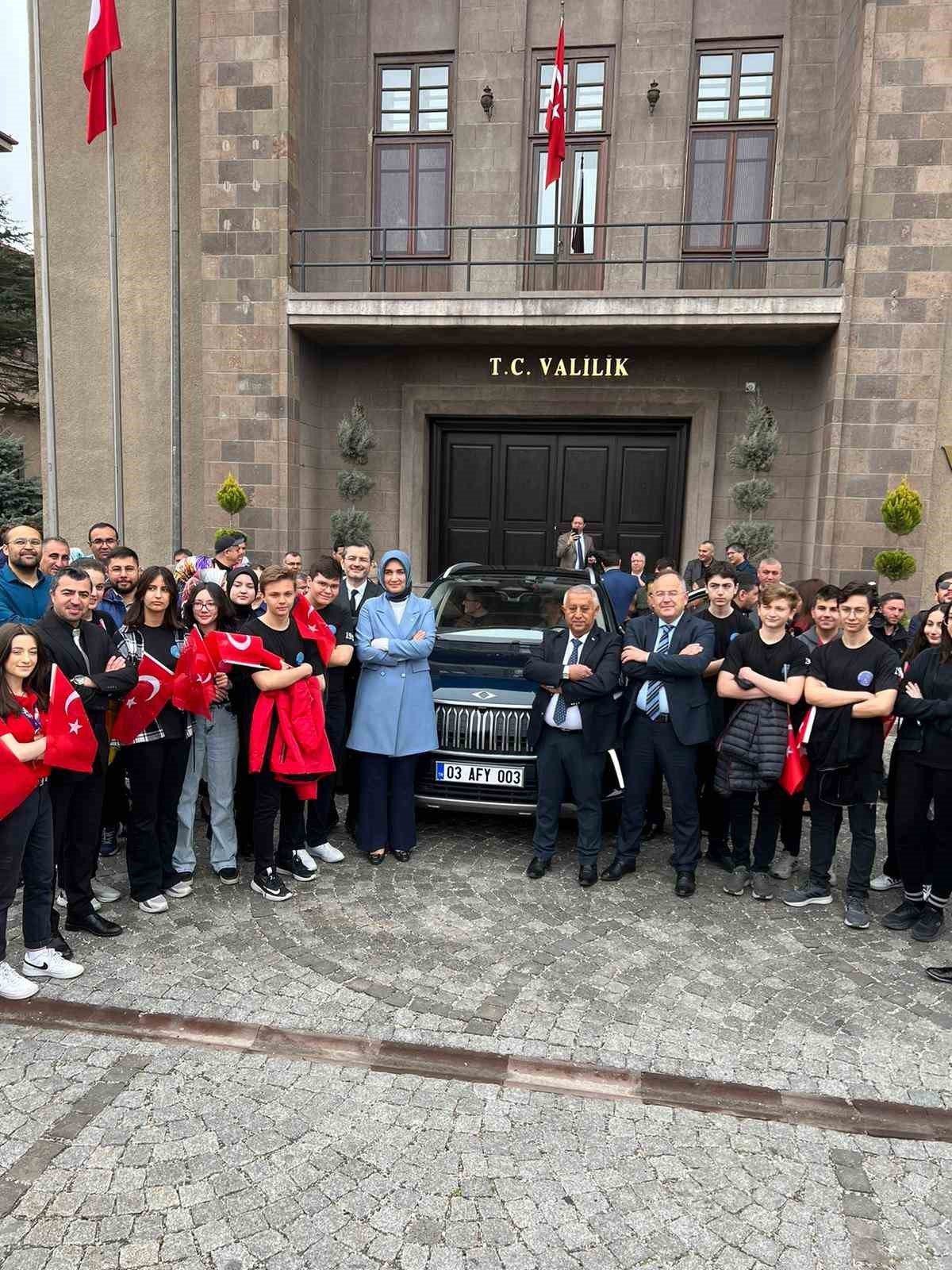 Vali Yiğitbaşı, "Bizim deyimimizle TOGG adeta ‘Afyon Kaymağı’ gibi gidiyor”