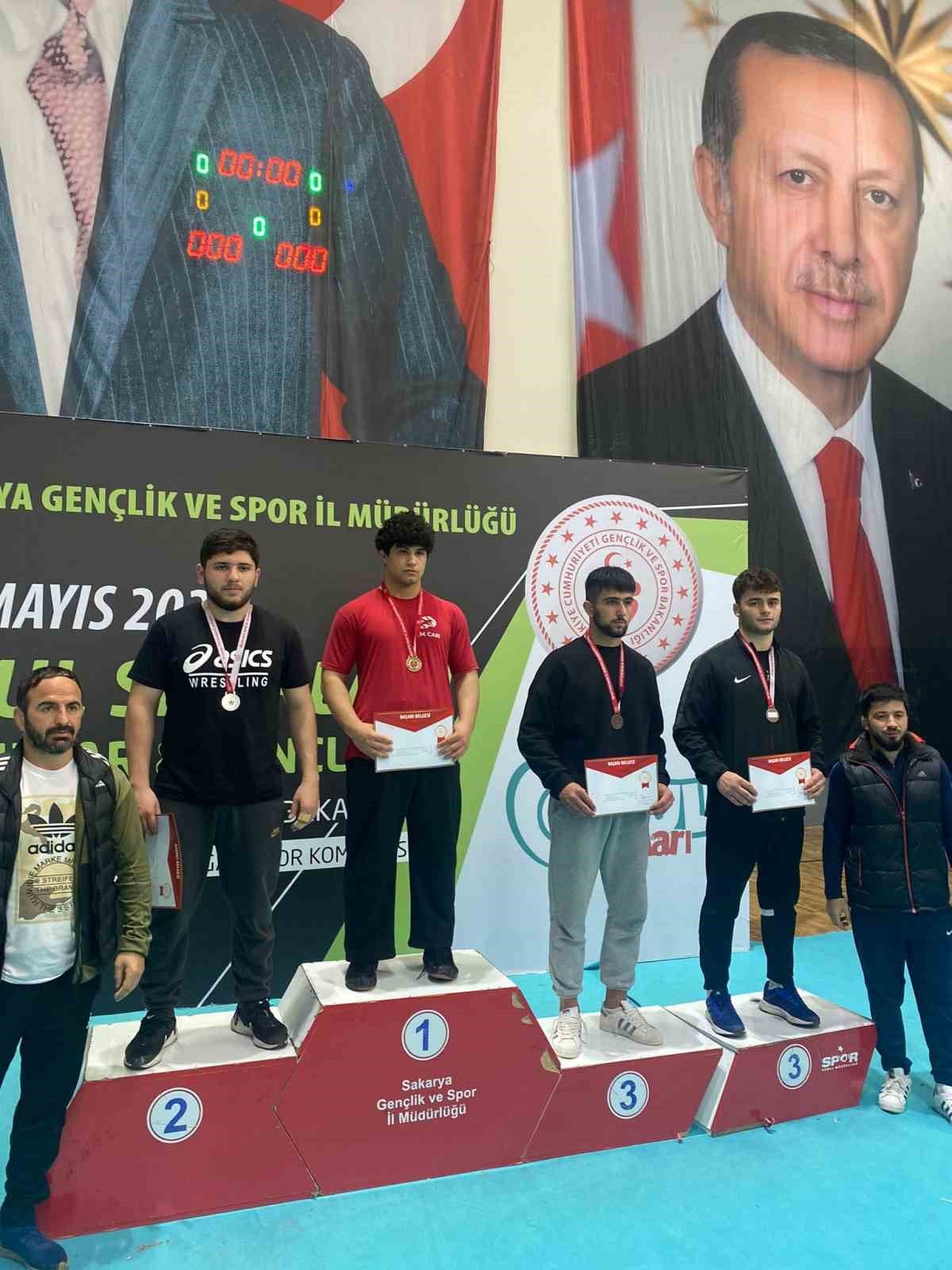 Sakarya’dan Zonguldak’a 2 madalya getirdiler