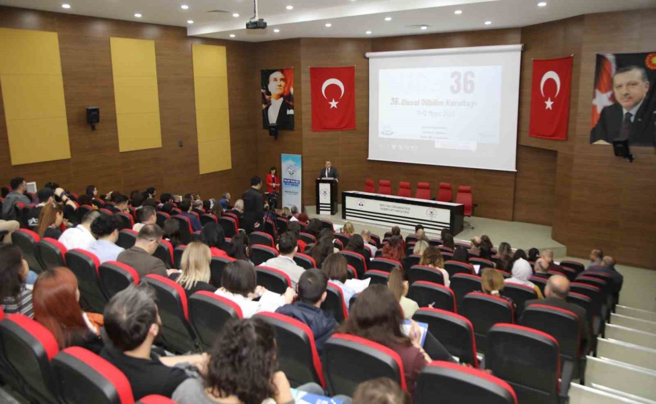 36. Ulusal Dilbilim Kurultayı ERÜ ev sahipliğinde düzenlendi