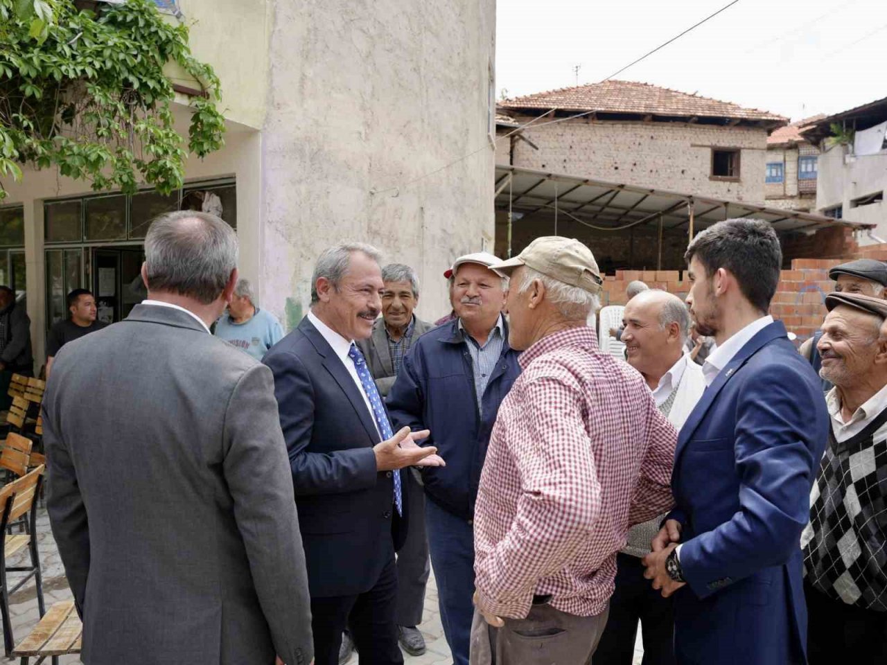 AK Partili Şahin Tin, Acıpayam’da devam eden projeleri yerinde inceledi, yeni müjdeler verdi