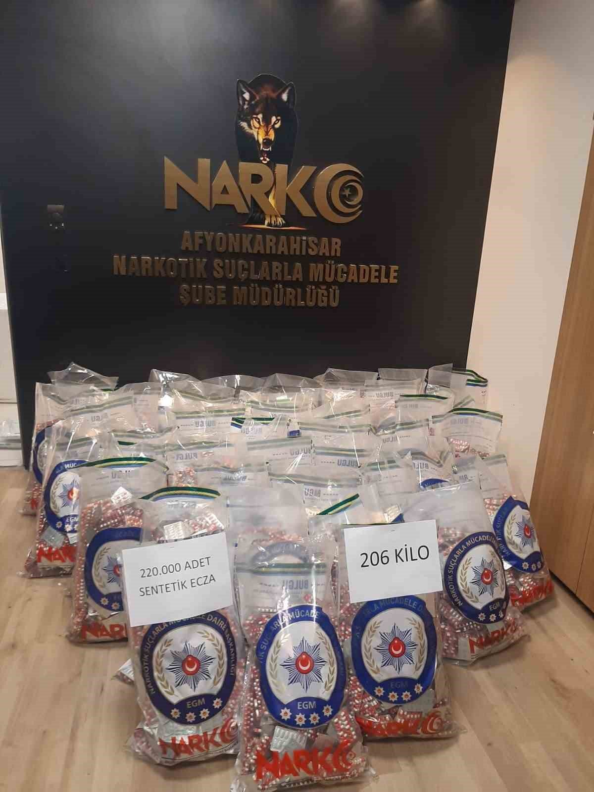 Afyonkarahisar polisinden dev uyuşturucu hap operasyonu