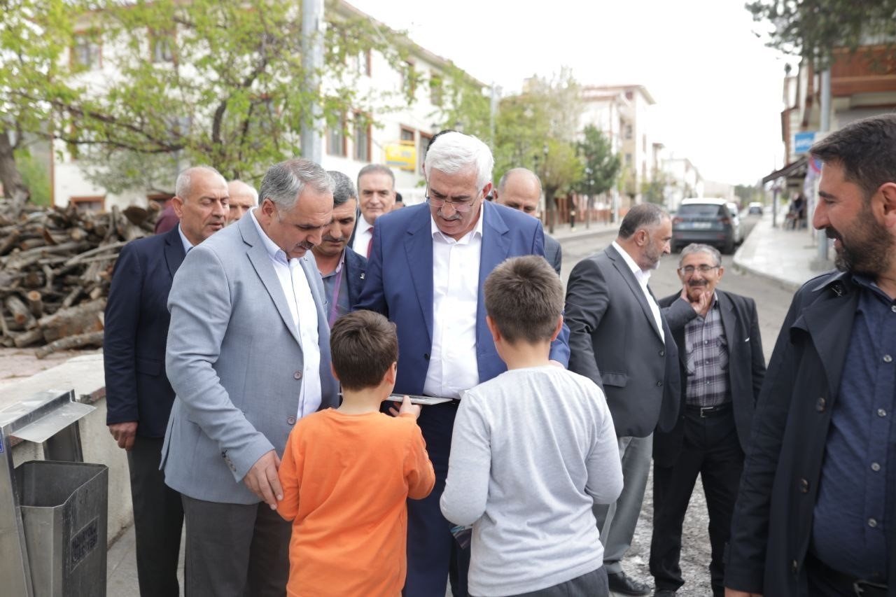Öz’den AK Parti teşkilat mensuplarına teşekkür