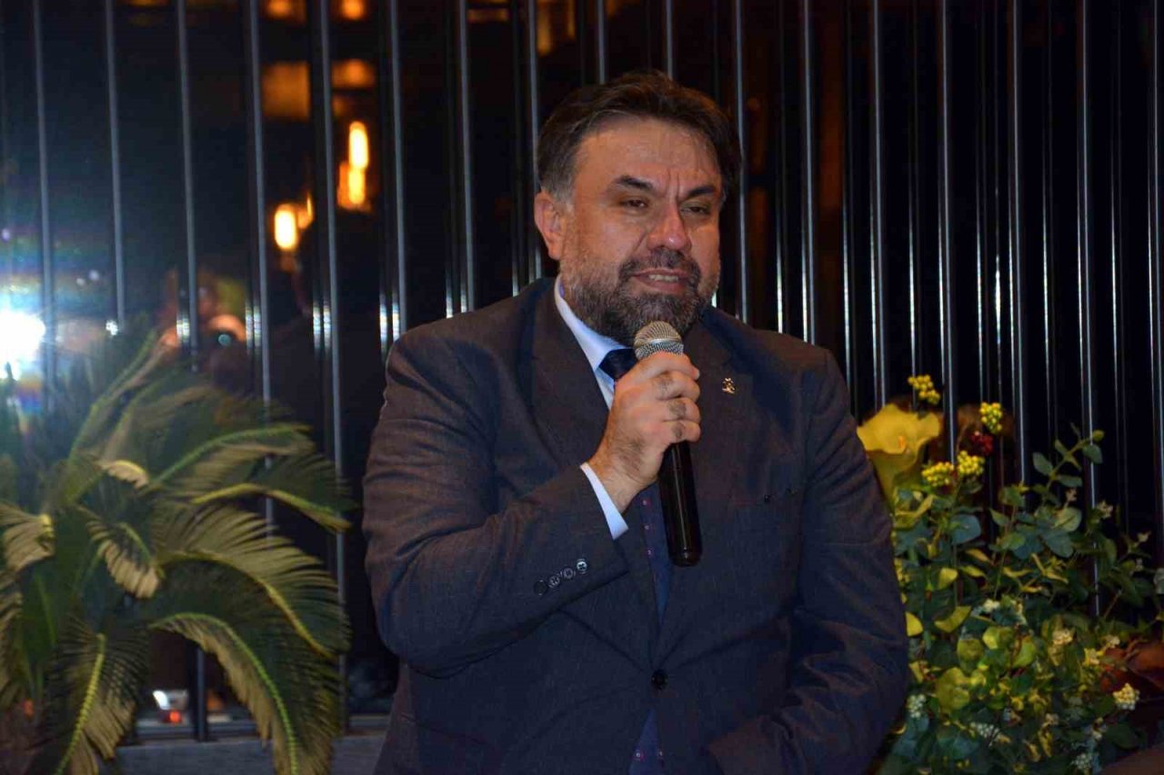 AK Parti iş dünyası ile bir araya geldi
