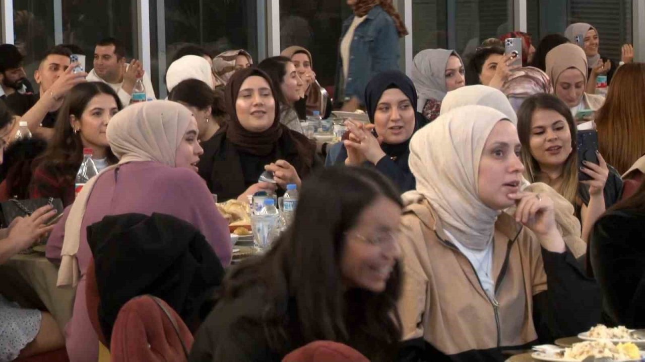 Arnavutköy’de Hemşireler Günü dolayısıyla program düzenlendi