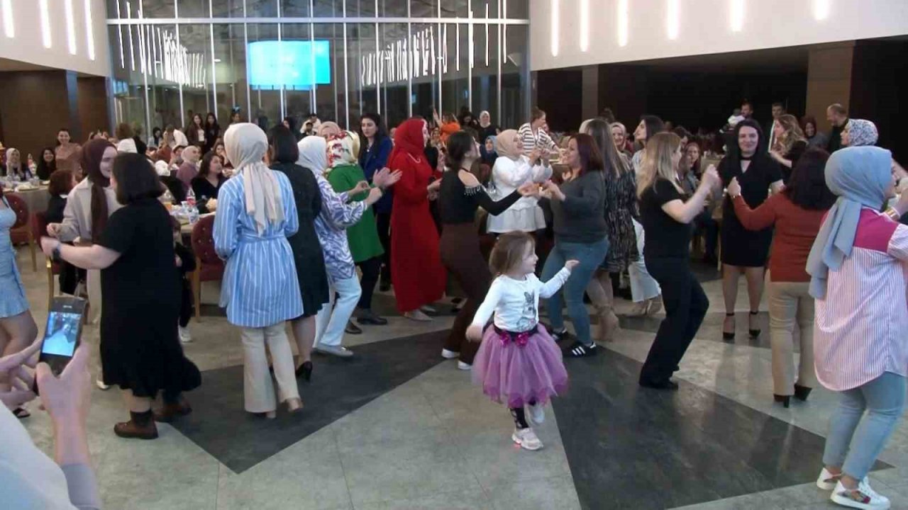 Arnavutköy’de Hemşireler Günü dolayısıyla program düzenlendi