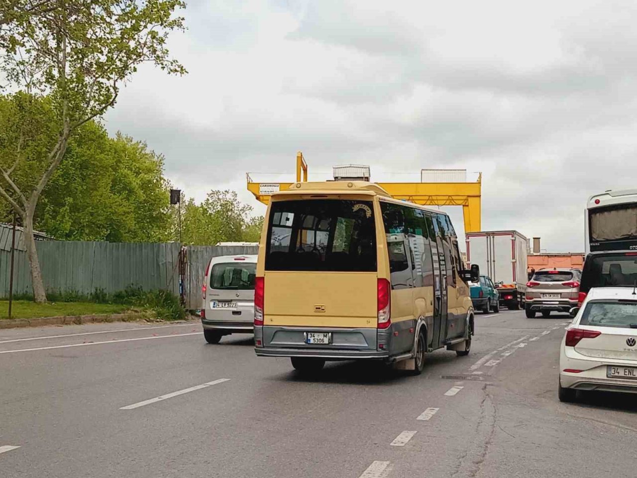 Esnafın "bitmeyen metro" tepkisi