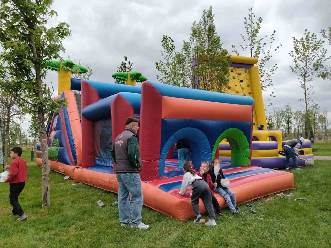 Atatürk Havalimanı Millet Bahçesi’nin ilk etabı açıldı