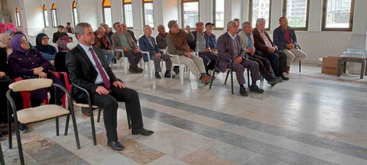 Aydın’da hac eğitim seminerleri devam ediyor