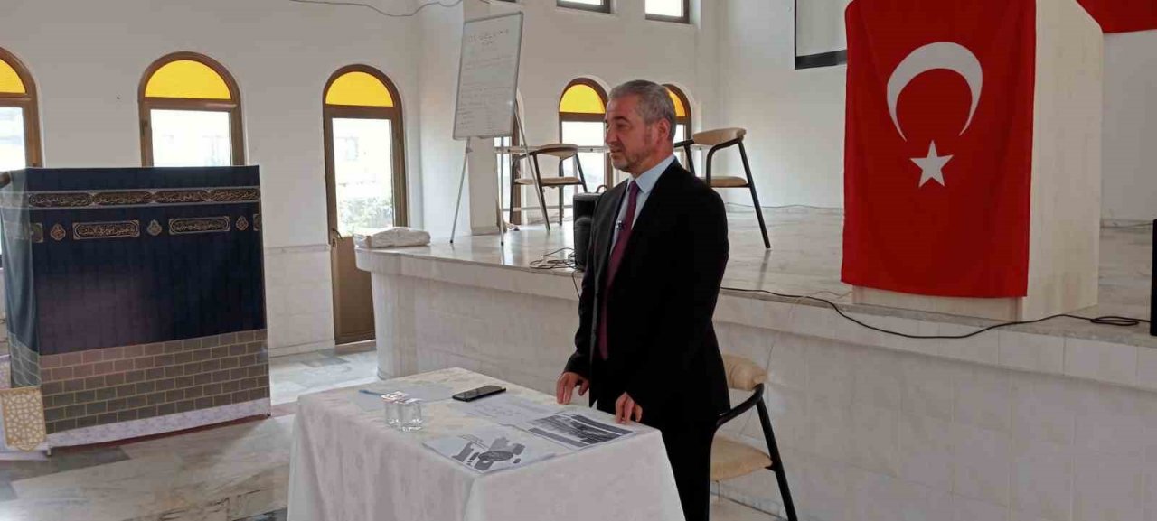 Aydın’da hac eğitim seminerleri devam ediyor