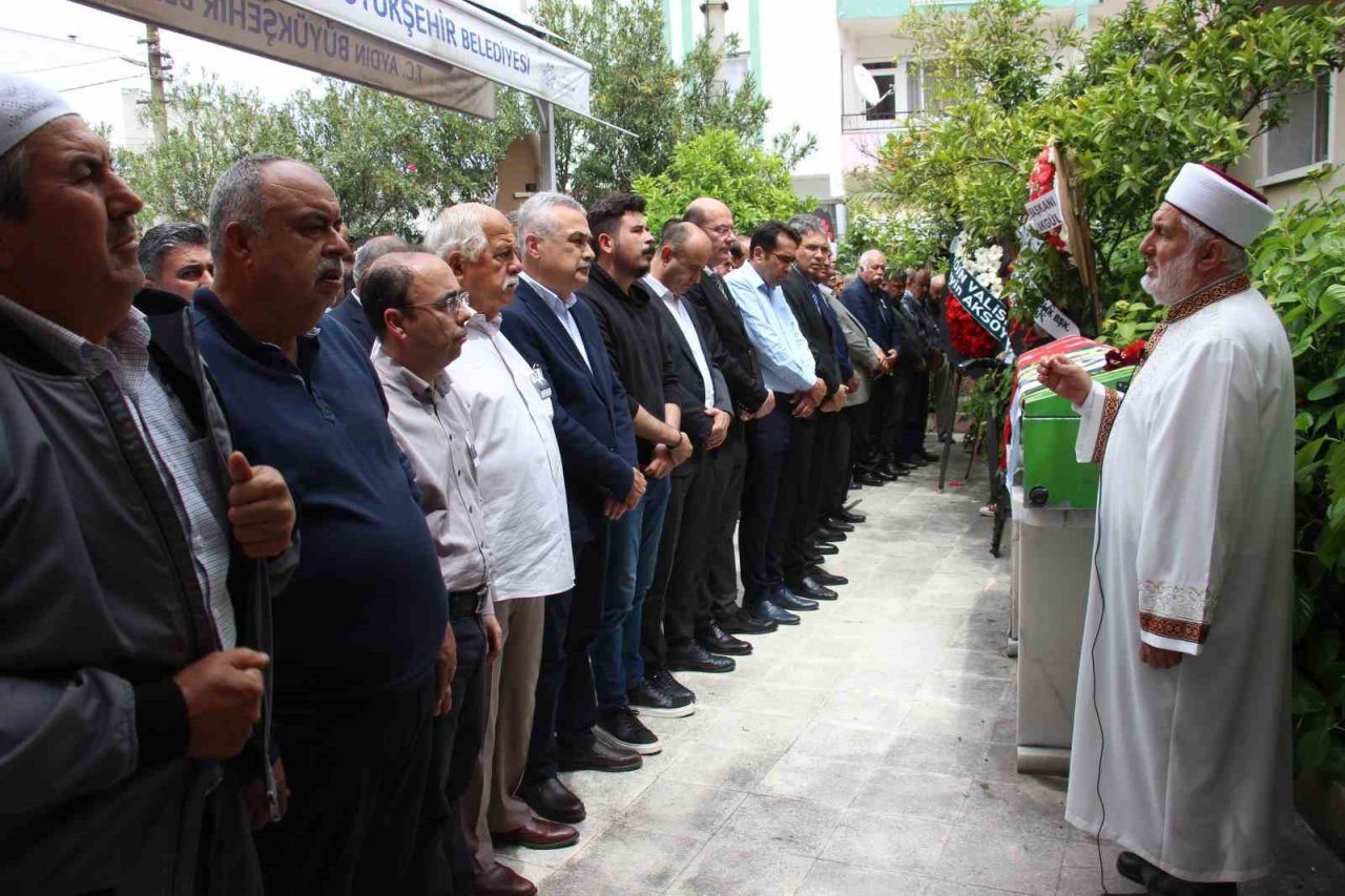 Efsane Başkan Saraç, son yolculuğuna uğurlandı