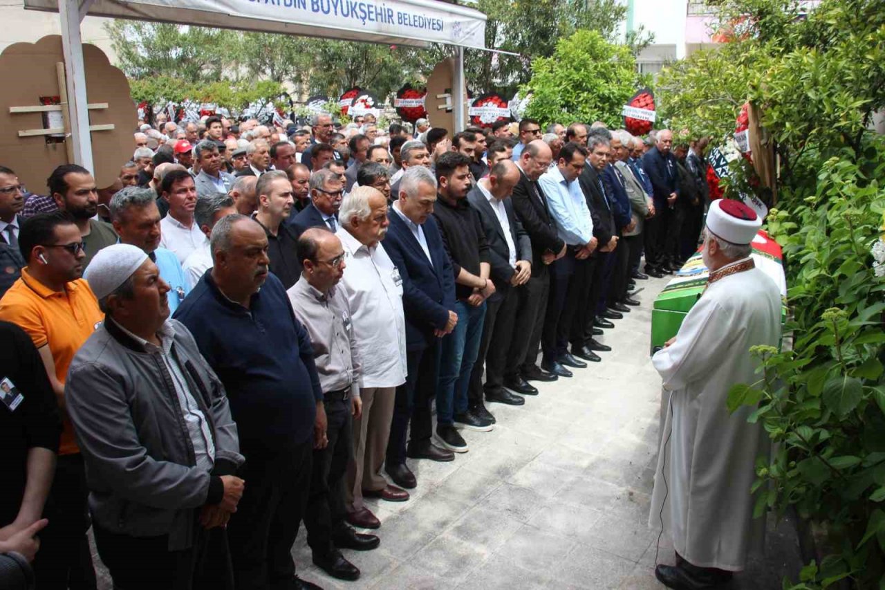 Efsane Başkan Saraç, son yolculuğuna uğurlandı