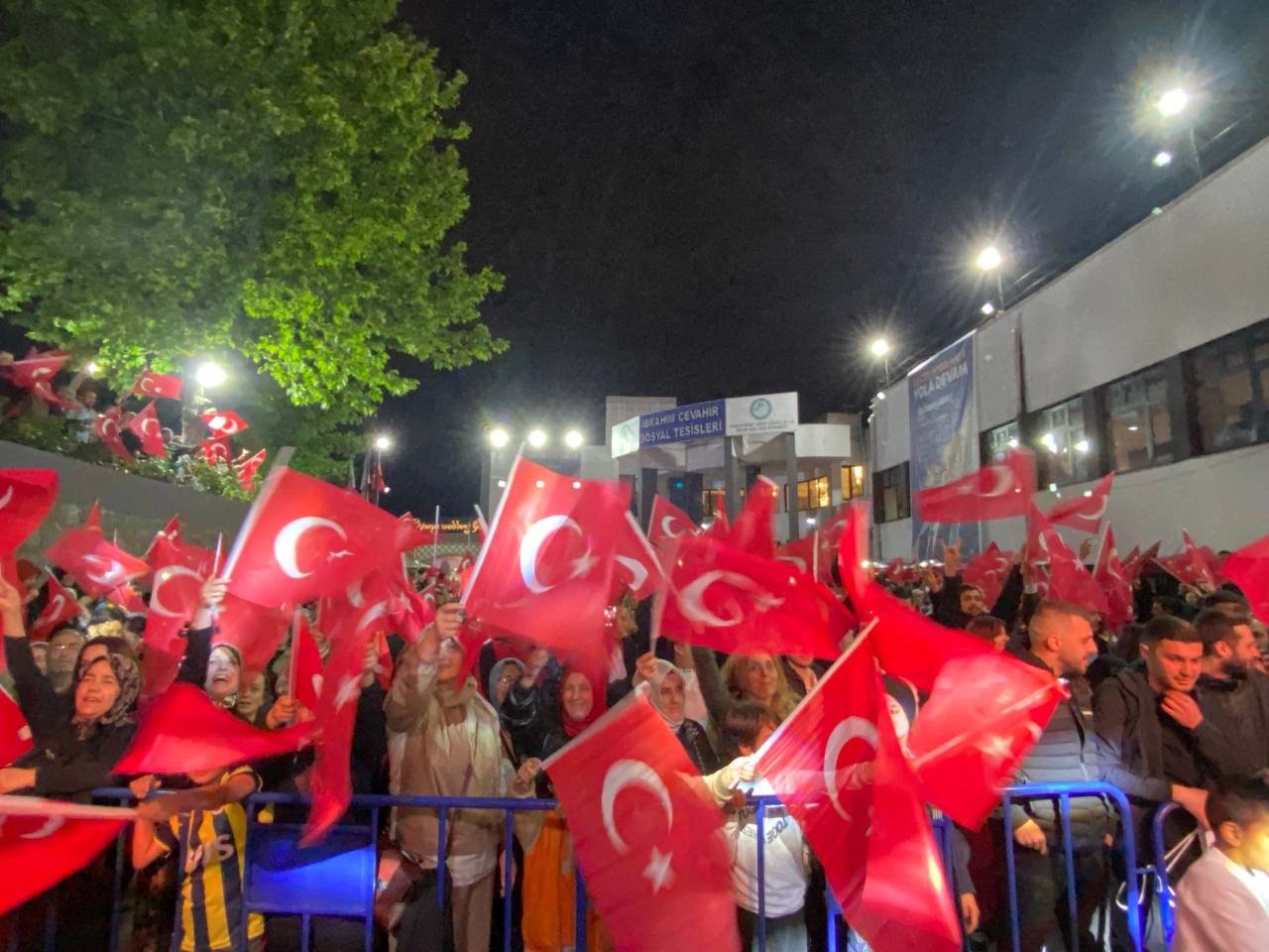 Bakan Soylu: "Tayyip Erdoğan gitsin diye tepiniyorlar. Erdoğan 14 Mayıs’tan sonra gelecek, biz de sizin üzerinizde tepineceğiz"