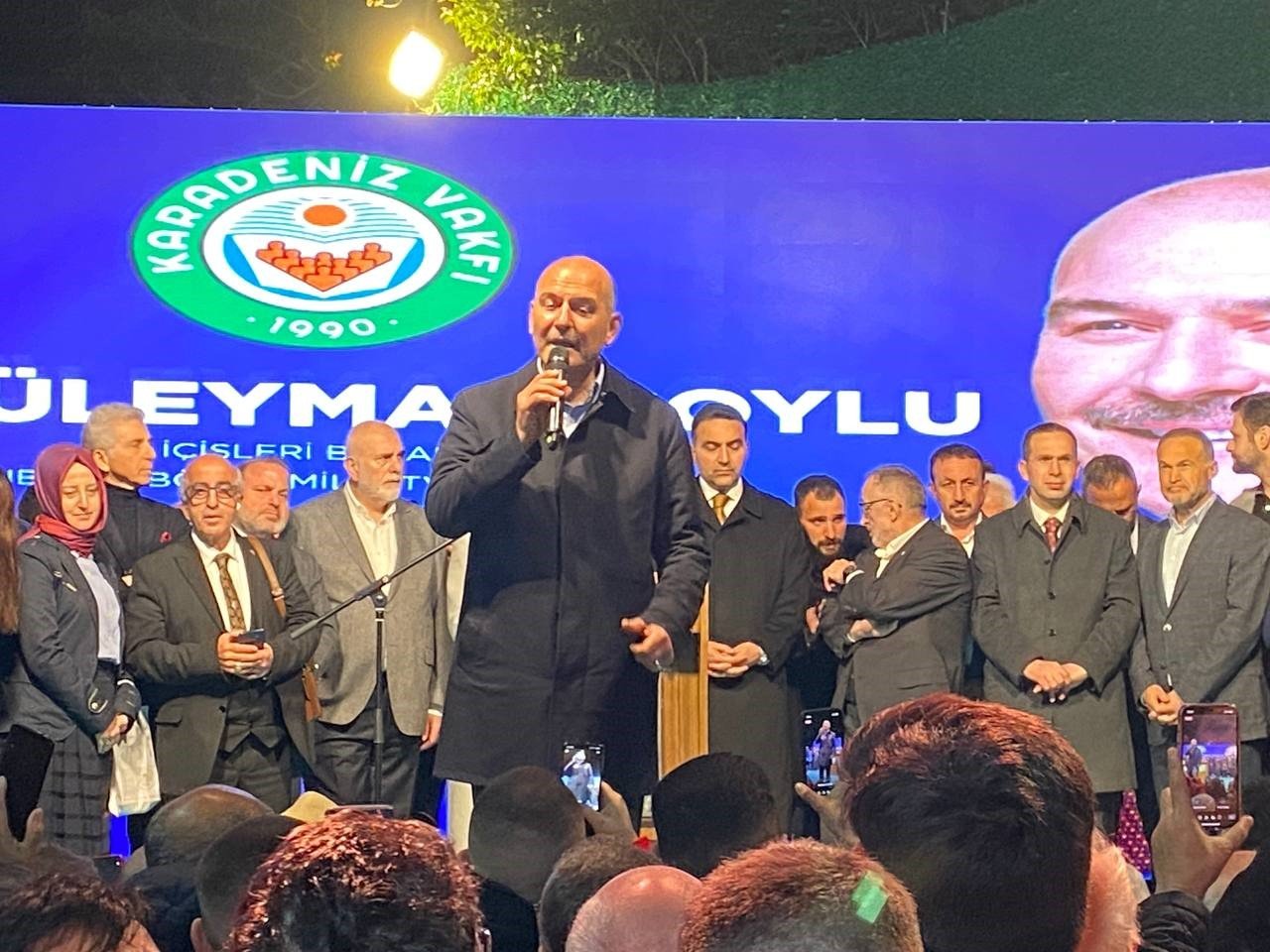 Bakan Soylu: "Tayyip Erdoğan gitsin diye tepiniyorlar. Erdoğan 14 Mayıs’tan sonra gelecek, biz de sizin üzerinizde tepineceğiz"