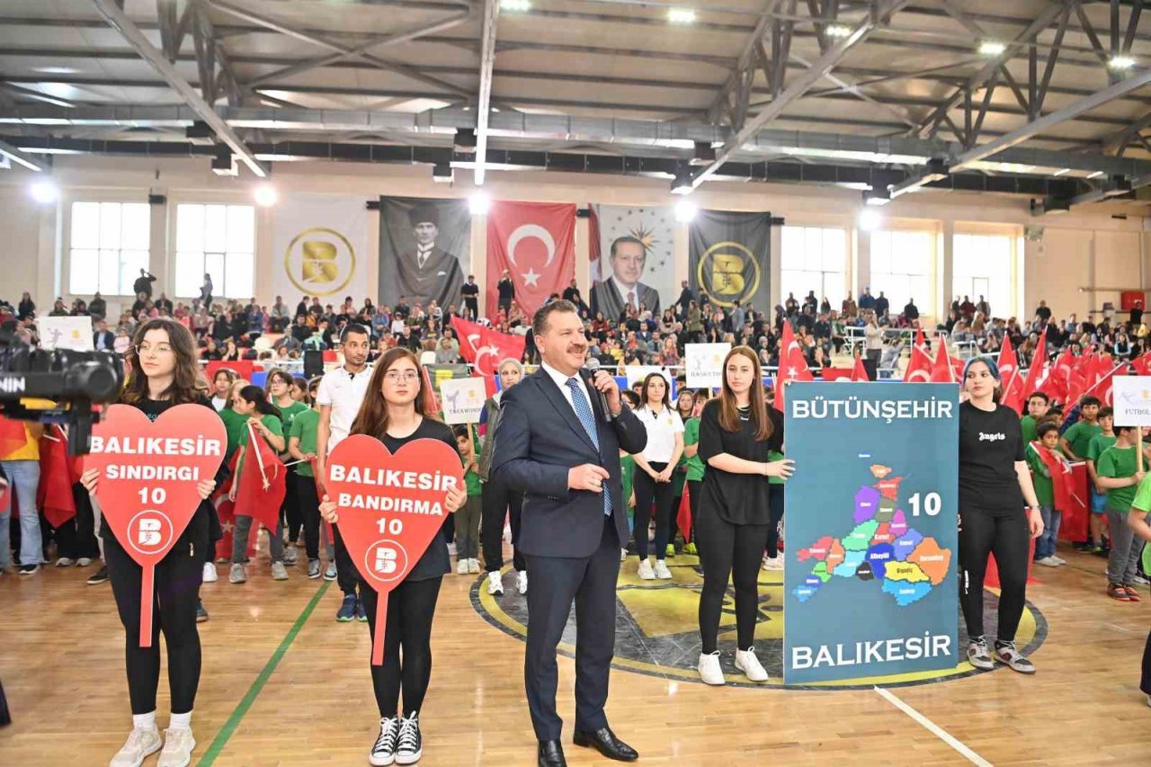 Büyükşehir’den Edremit’te Gençlik ve Spor Festivali rüzgârı