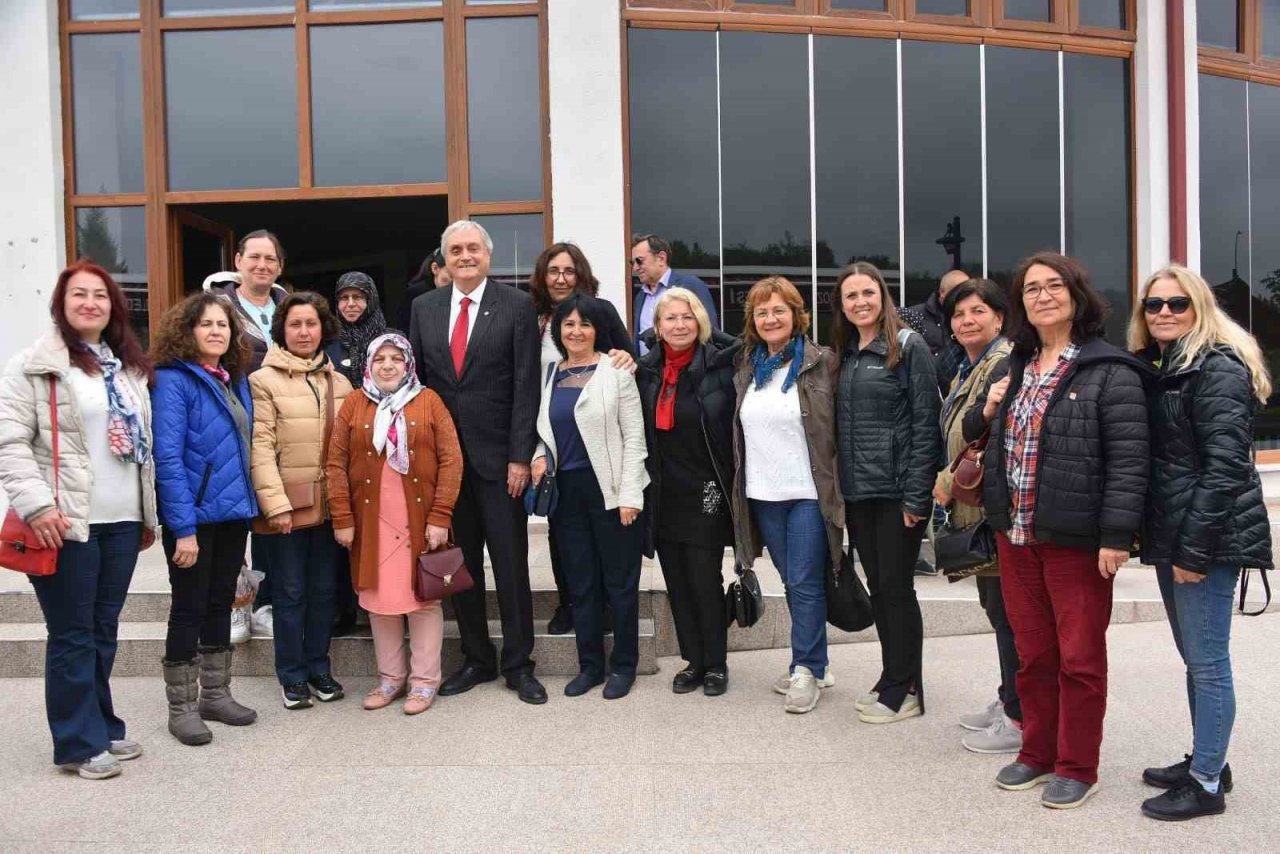 Başkan Bakkalcıoğlu Engelliler Derneği üyeleri ile bir araya geldi