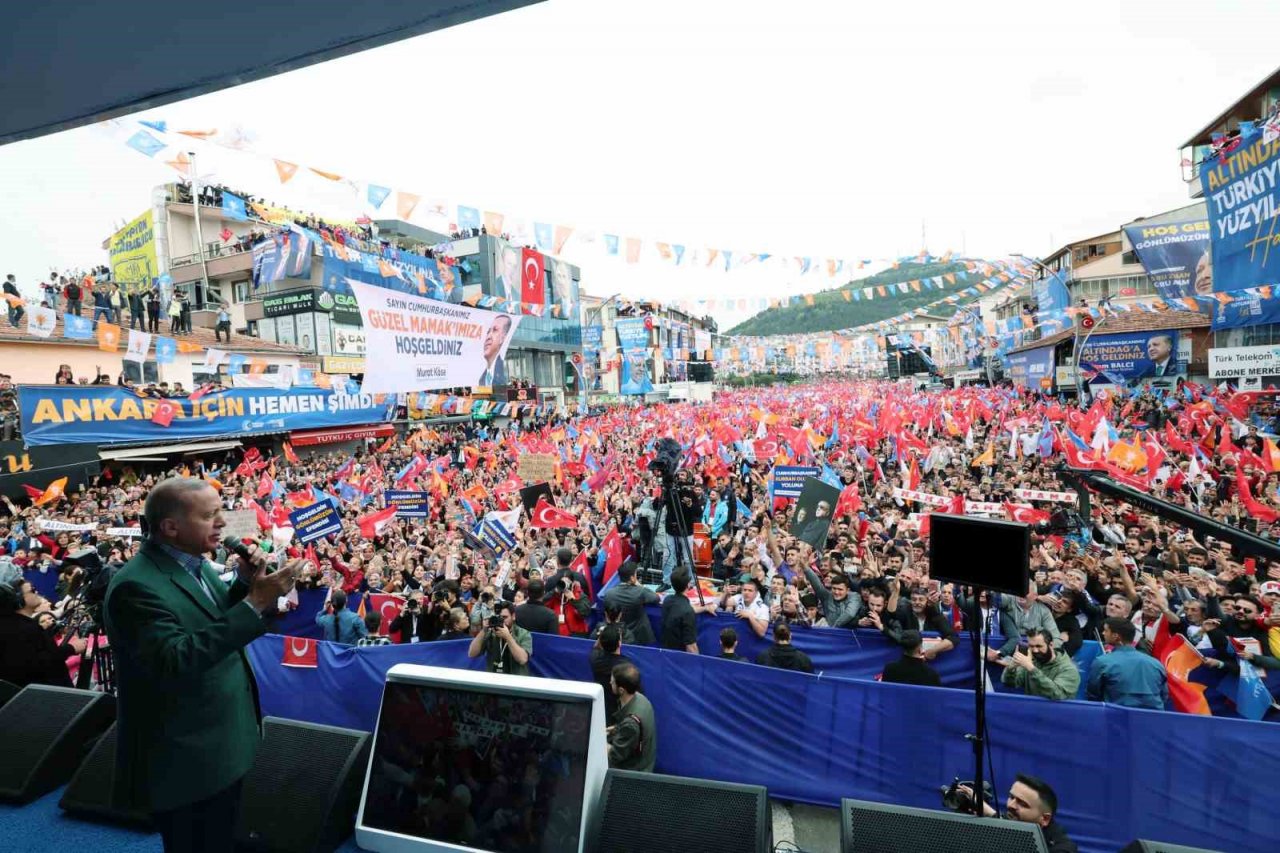 Cumhurbaşkanı Erdoğan: "(İnce’nin cumhurbaşkanı adaylığından çekilmesi) Doğrusu üzüldüm, keşke bu yarış sonuna kadar böyle devam etseydi”
