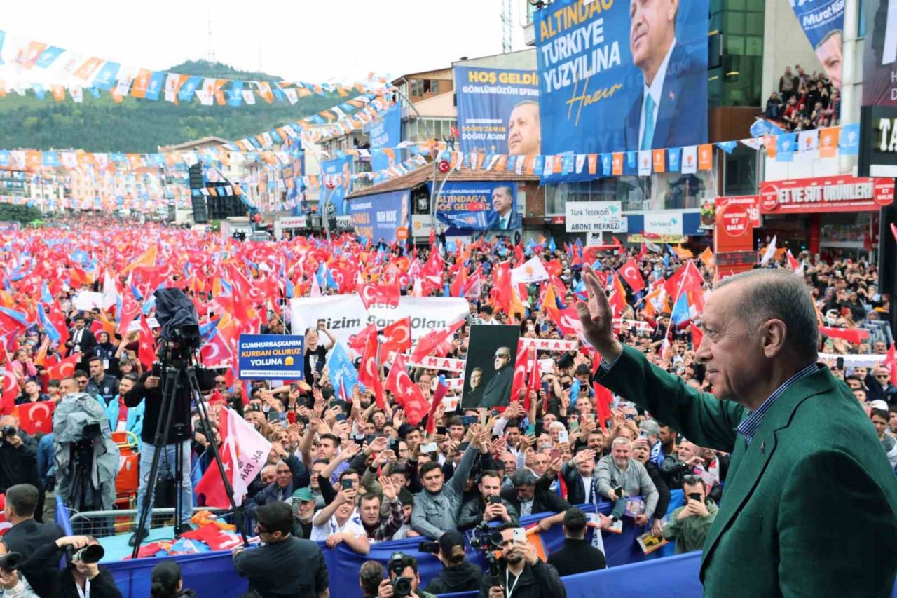 Cumhurbaşkanı Erdoğan: "(İnce’nin cumhurbaşkanı adaylığından çekilmesi) Doğrusu üzüldüm, keşke bu yarış sonuna kadar böyle devam etseydi”