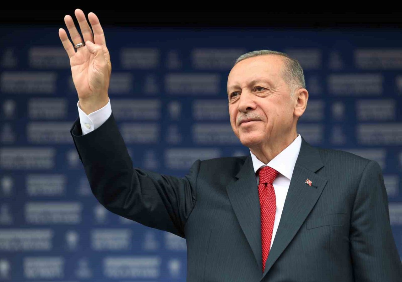 Cumhurbaşkanı Erdoğan: “Kuyubaşı Esenboğa Havalimanı, Yıldırım Beyazıt Üniversitesi metro hattı projesini yatırım programına aldık”