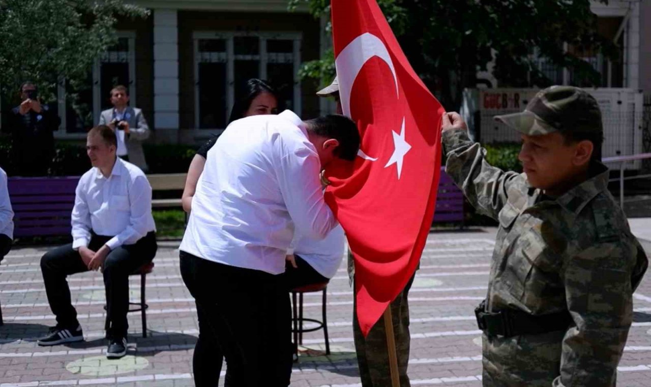 Engelli öğrencilere ’asker kınası’ töreninde duygu dolu anlar yaşandı