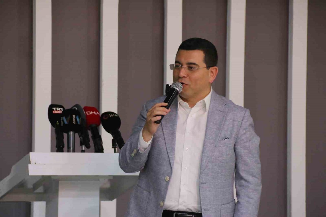 Bakan Çavuşoğlu’ndan Kılıçdaroğlu’na Rusya tepkisi: “Ülkenin çıkarlarına bu kadar mı körsünüz, yoksa ihanet içerisinde misiniz?”