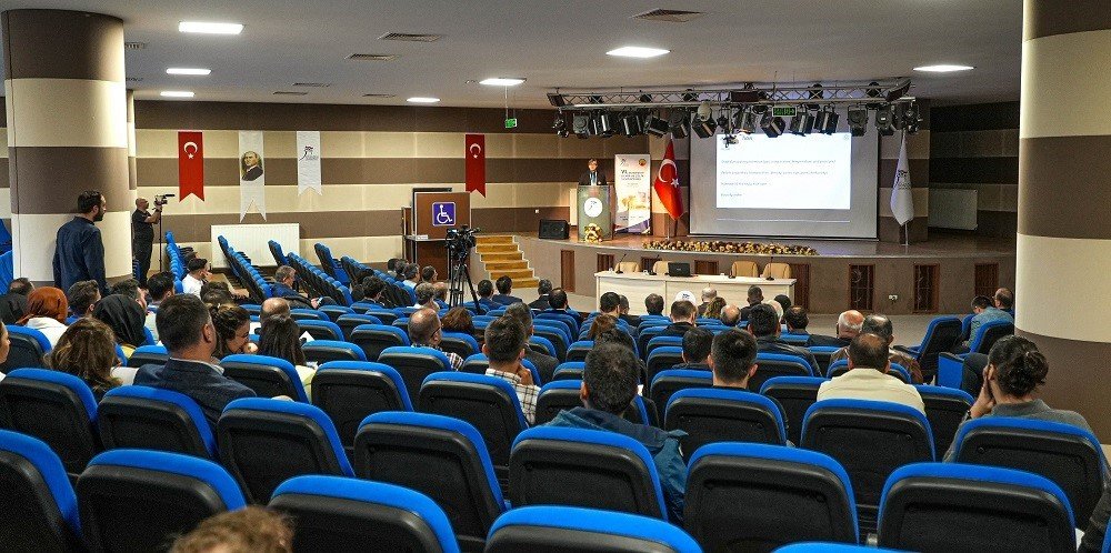 6. Uluslararası Demir ve Çelik Sempozyumu başladı