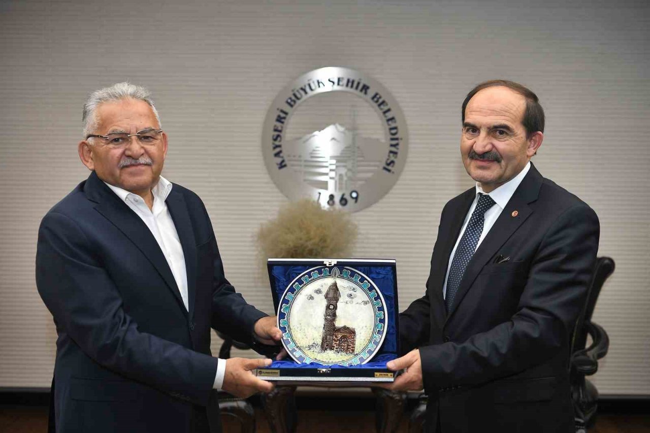 Başkan Büyükkılıç’a kamu kurumu yöneticilerinden ziyaret