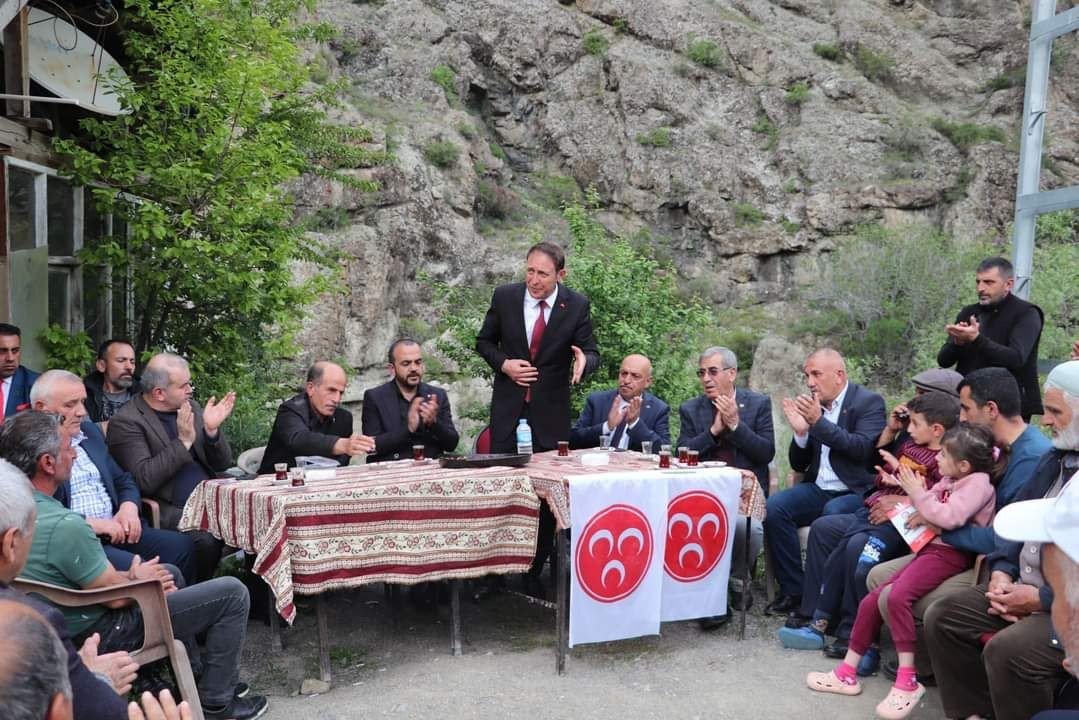 MHP adayları vites artırdı