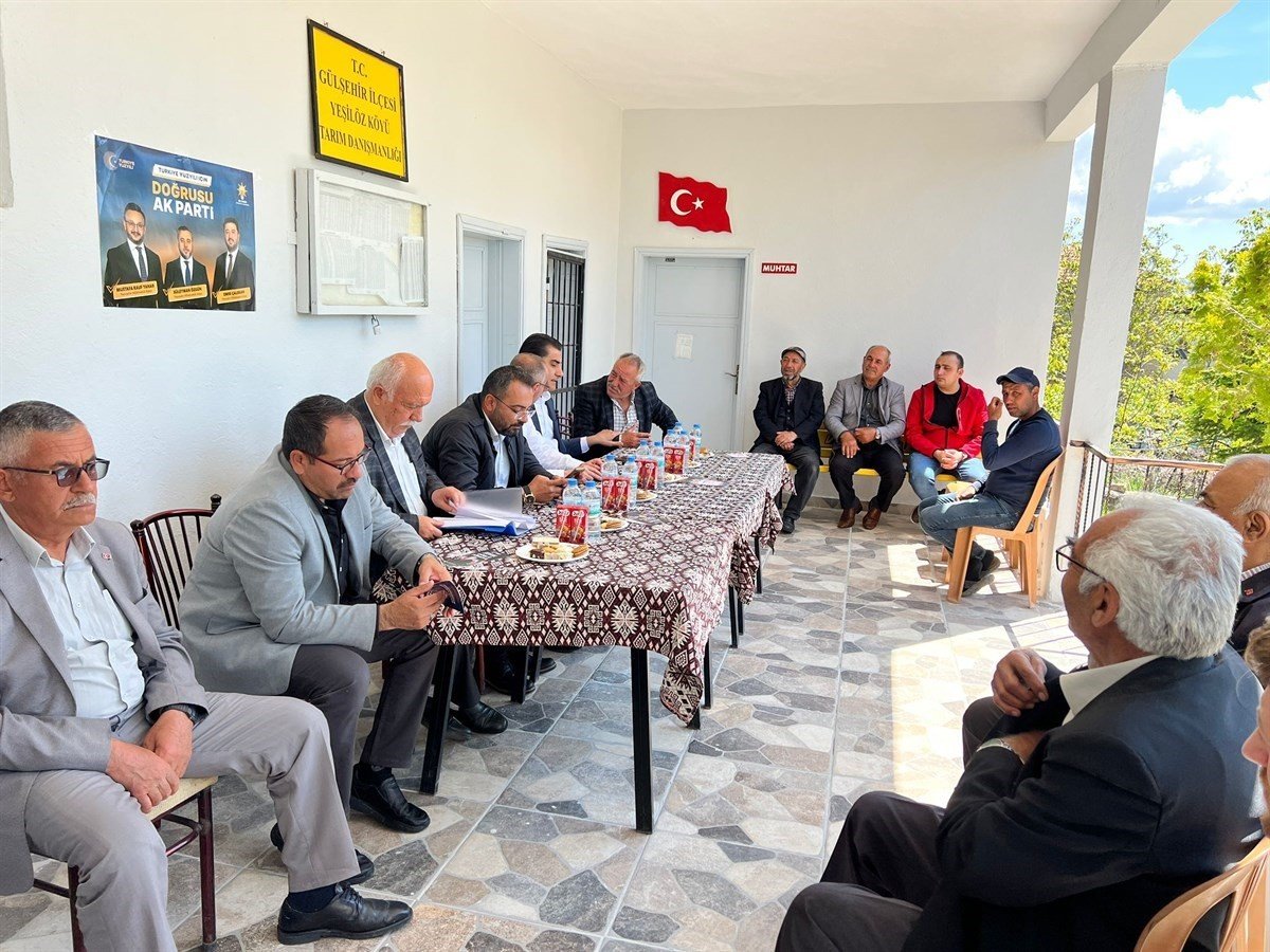 Dinç, köylülerin sorunlarını dinledi