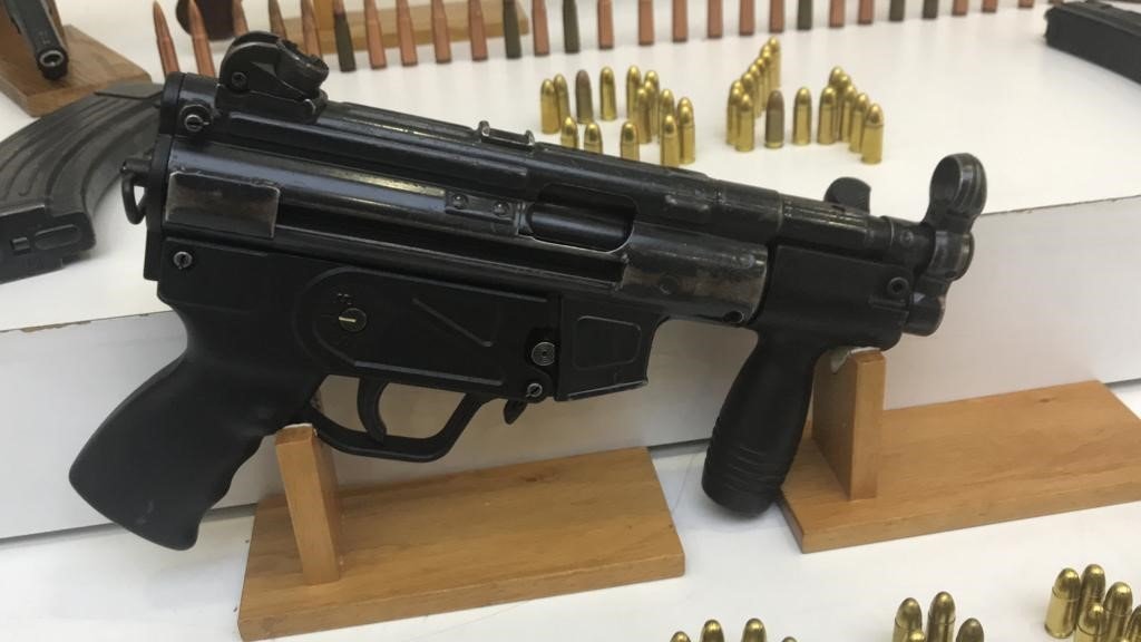 Eylem arayışındaki çeteye yönelik operasyonda çok sayıda silah ve mühimmat ele geçirildi