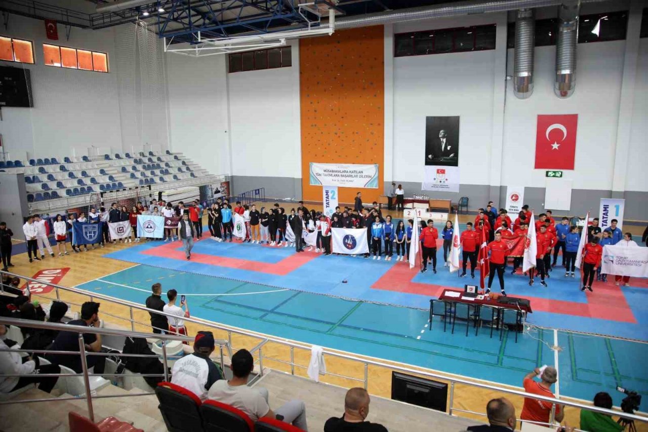 Tokat’ta ’Türkiye Kick Boks Şampiyonası’nın açılışı gerçekleştirildi