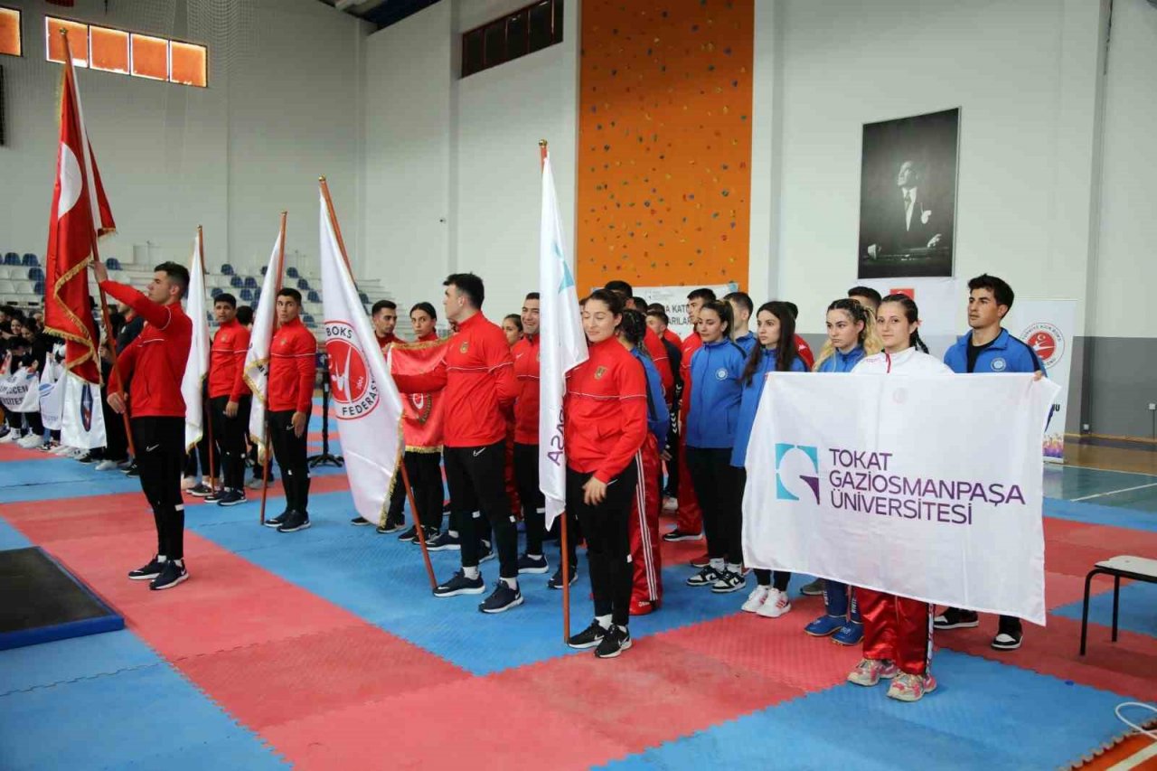 Tokat’ta ’Türkiye Kick Boks Şampiyonası’nın açılışı gerçekleştirildi
