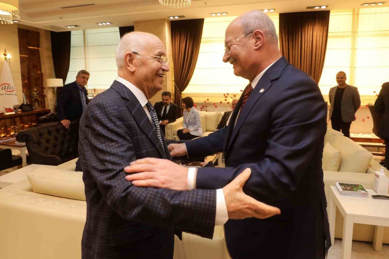 Başkan Yaşar, ATO yönetimiyle buluştu