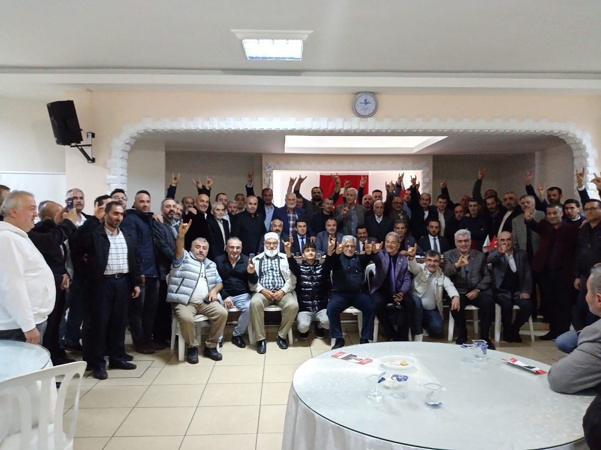MHP’de hemşehri derneklerine sıkı markaj