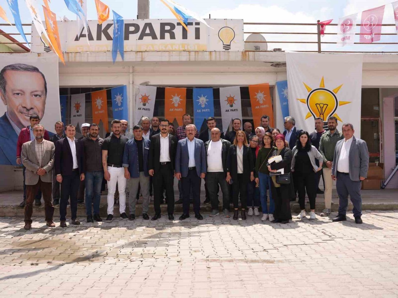 AK Partili Tin, “Türkiye Yüzyılı’nı omuz omuza inşa edeceğiz”