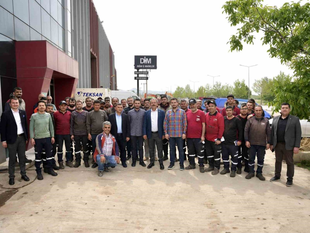 Milletvekili Şahin Tin, Denizli’yi karış karış geziyor