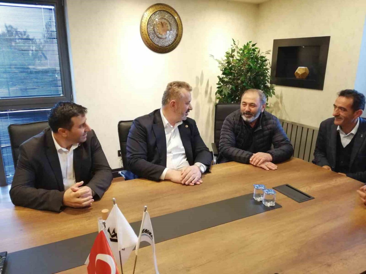 AK Parti Milletvekili adayı Turan: “Kasetle genel başkan olanlar şimdi kasetle siyaseti yönlendirerek güçlü büyük Türkiye’yi engellemeye çalışıyorlar”