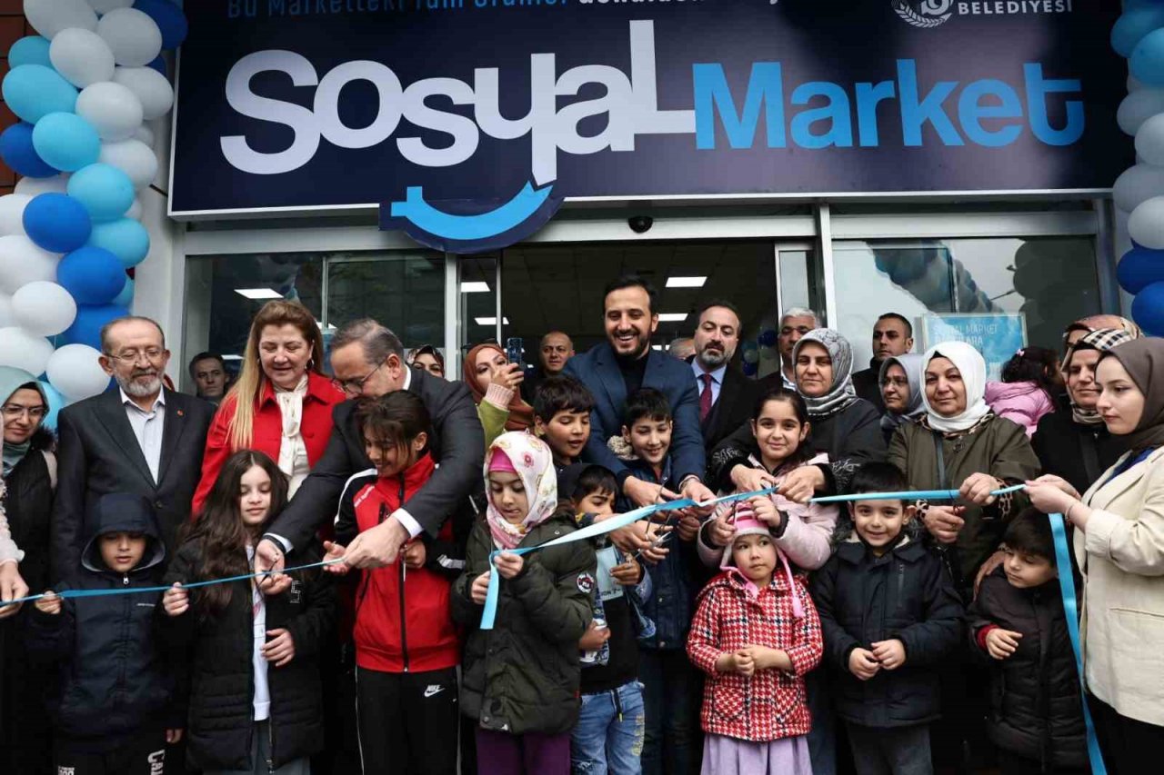 Bağcılar’da ihtiyaç sahipleri için ‘Sosyal Market’ açıldı