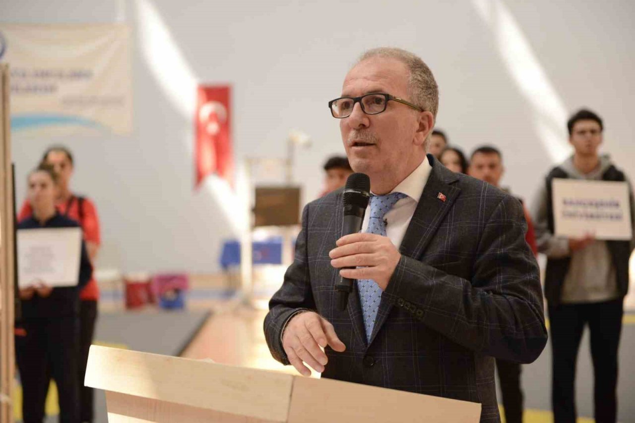 Teakwondo’nun kalbi BARÜ’de atıyor