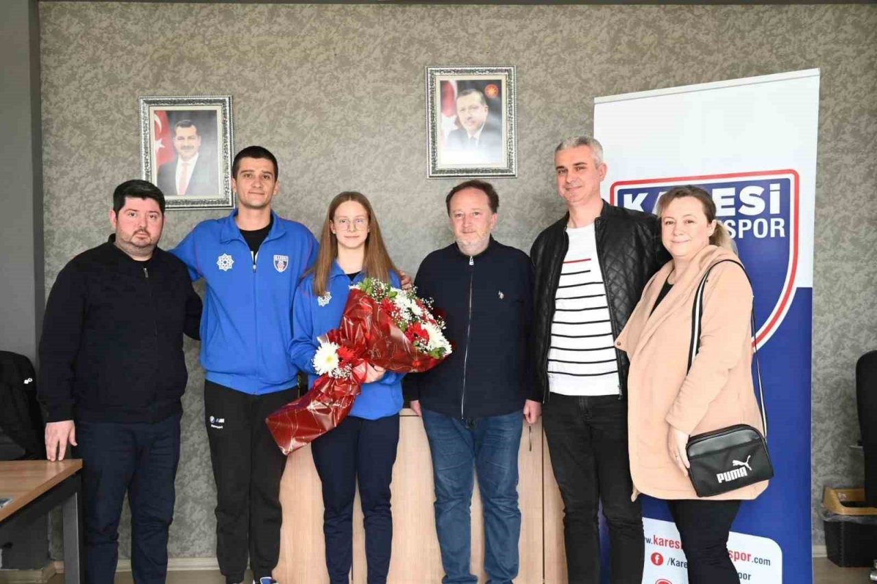 Başkan Orkan milli yüzücüyü ağırladı