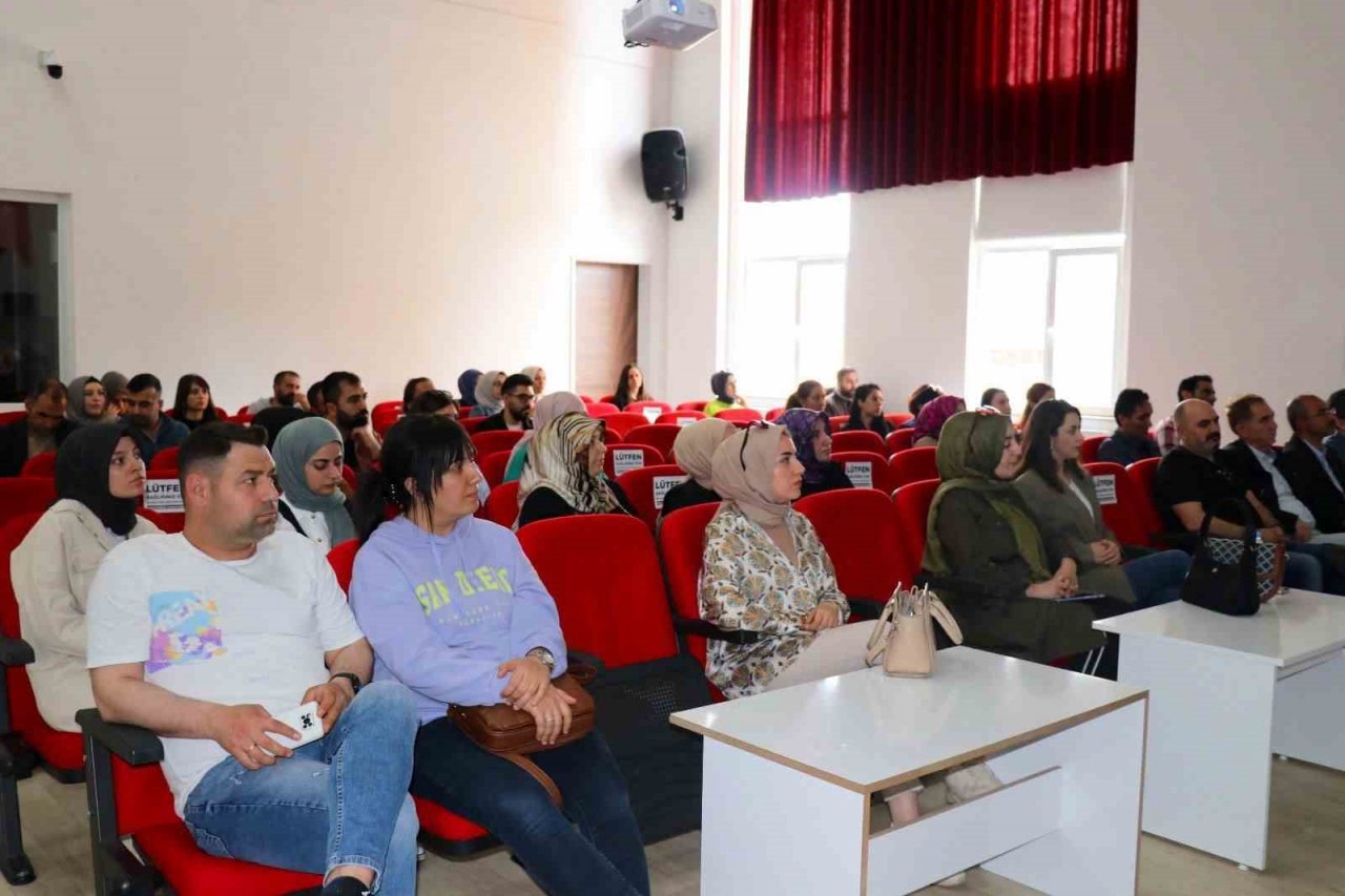 Bingöl’de İngilizce dil platformunun tanıtımı yapıldı