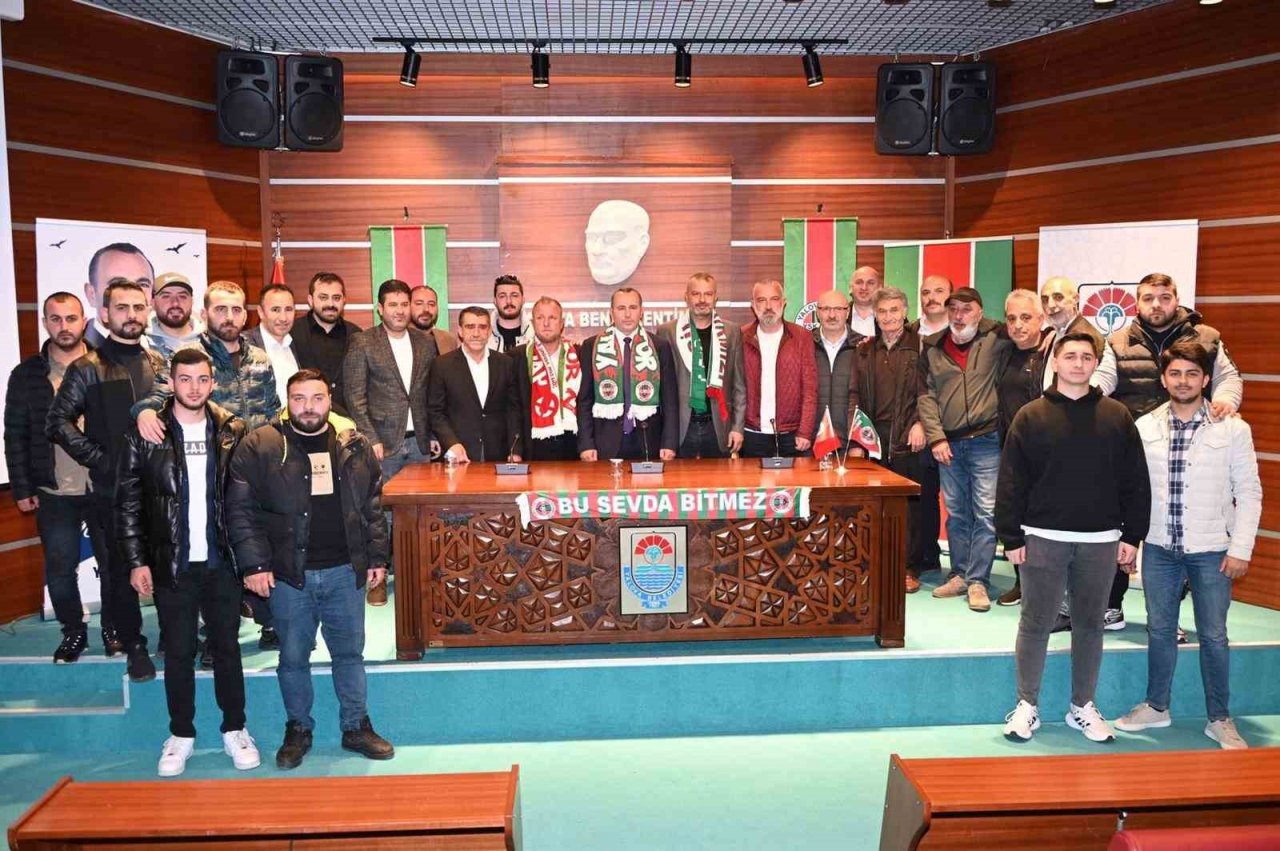 Yalovaspor, Yalova Belediyespor’la birleşti