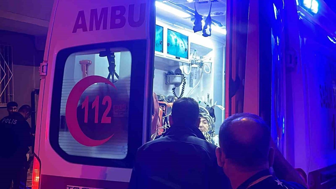 Kapkaççı, yaşlı depremzedeyi yerde sürükleyip 1 milyon liralık altınını çaldı